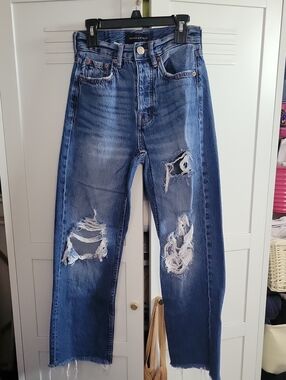 Aeropostale Women's Distressed Straight Leg Jeans - Dark Blue